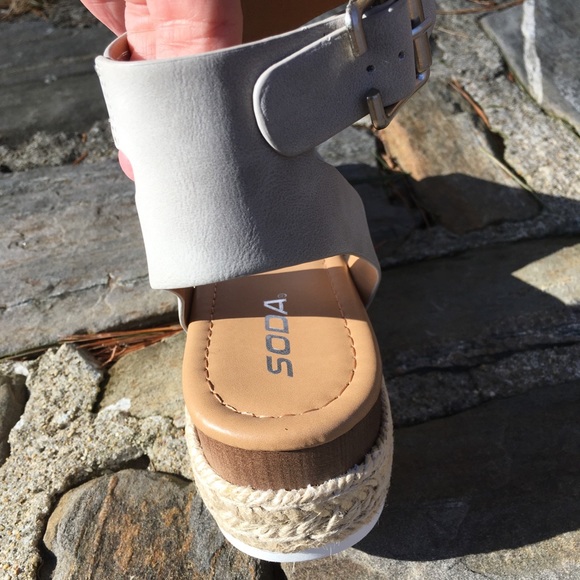 SALE!🌸Ankle Strap Platform/ Flatform Espadrilles - Picture 3 of 5